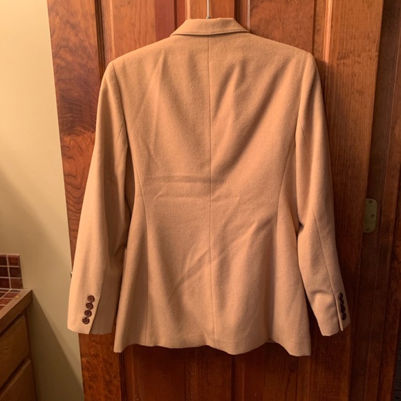 Ralph Lauren, CAMEL TAN blazer jacket. Size 6 GREEN LABEL, CAMEL TAN lining. - Picture 6 of 9